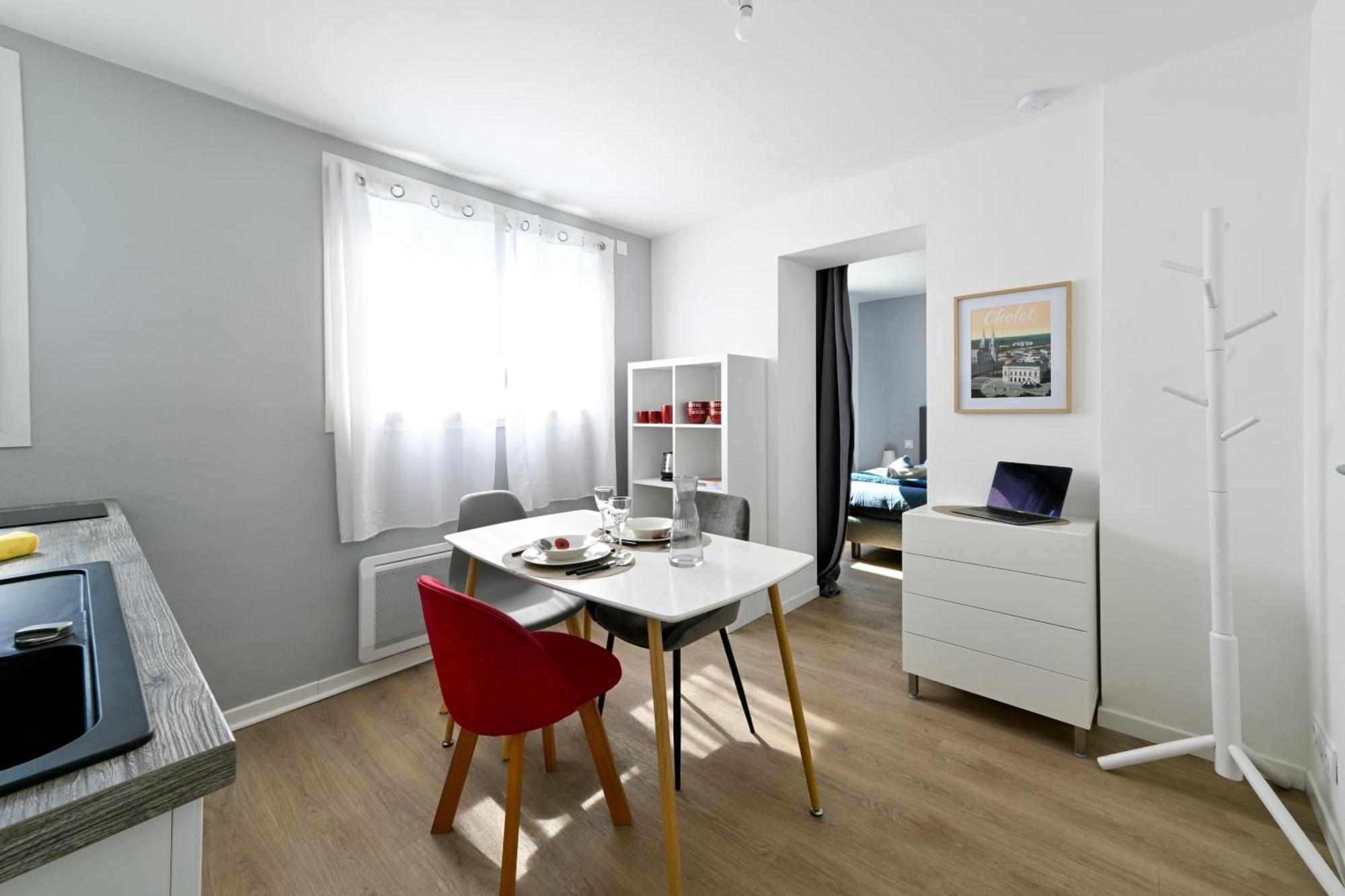 L'Ange Bleu - Appt A 25 Min Du Puy Du Fou Apartment Шоле Екстериор снимка